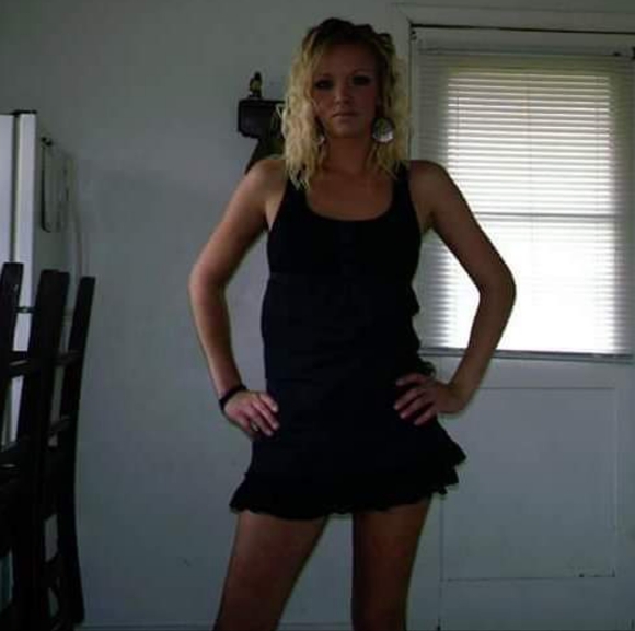 Ashley - Picture 2 of 5